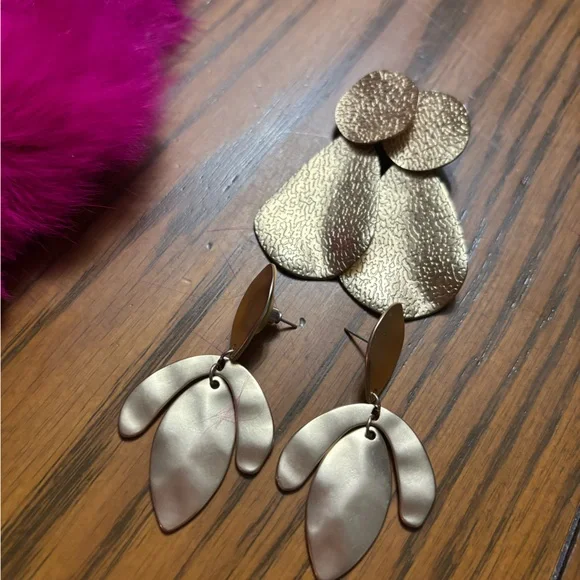 Earrings - Picture 5 of 6